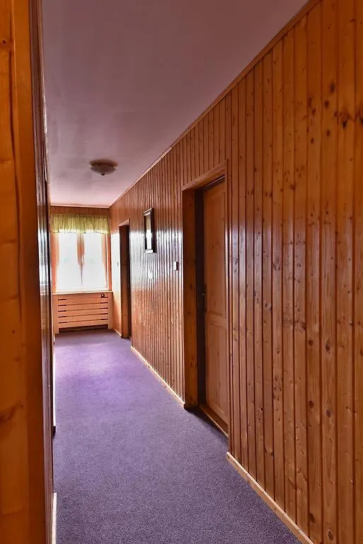 Hotel Svaty Hubert Spindleruv Mlyn 2*,